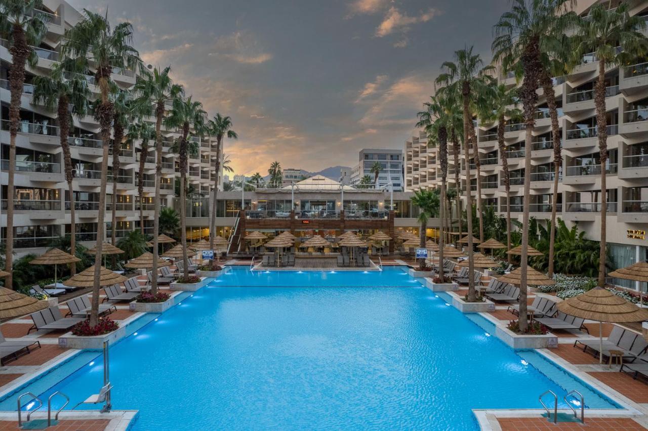 Hotel Aria Eilat Exterior foto The pool at the Grand Resort